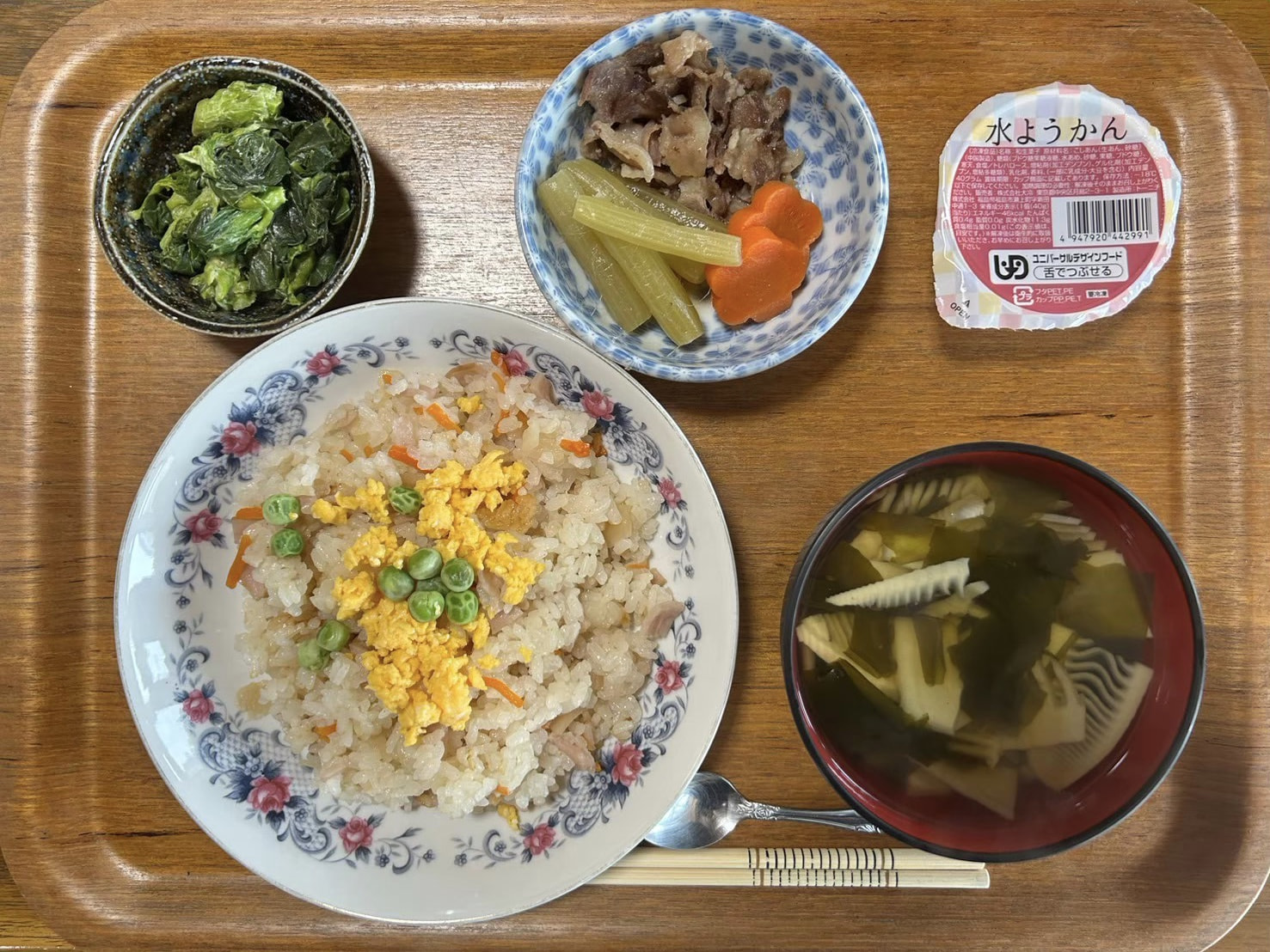 本日のお昼ごはん