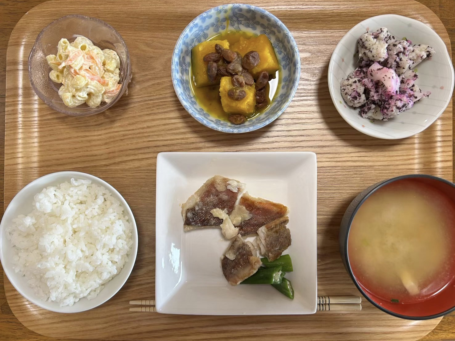 本日のお昼ごはん