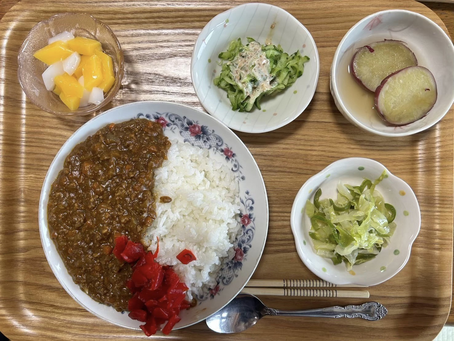 本日のお昼ごはん