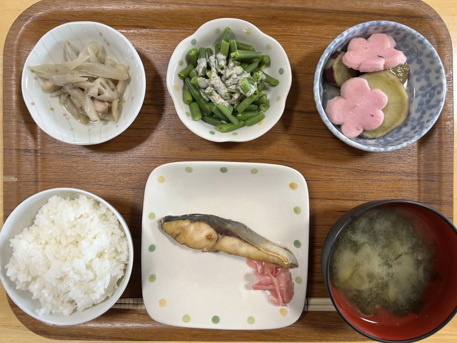 本日のお昼ごはん