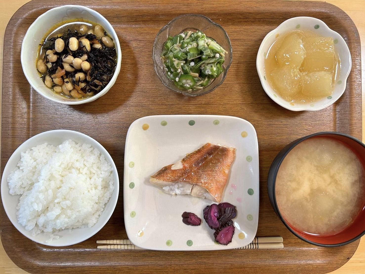 本日のお昼ごはん