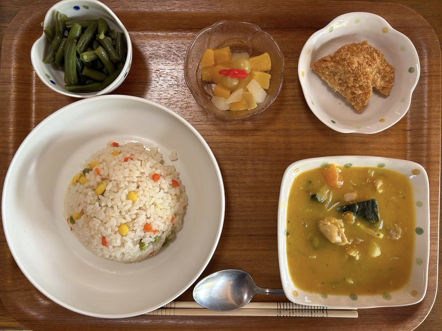本日のお昼ごはん