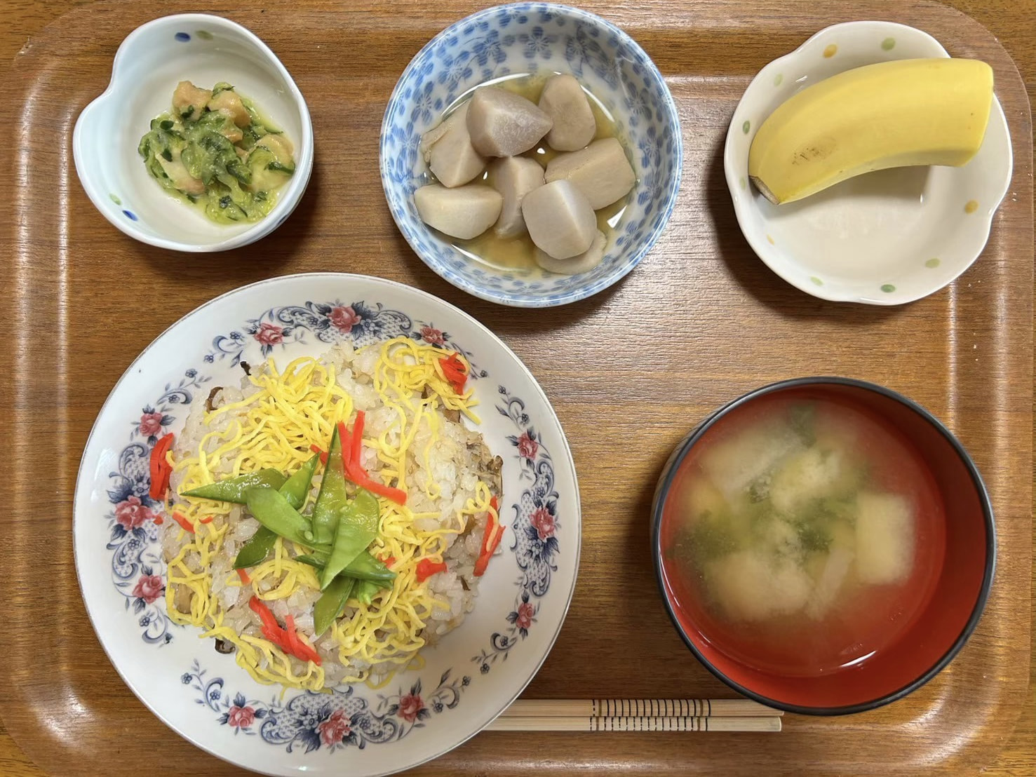 本日のお昼ごはん