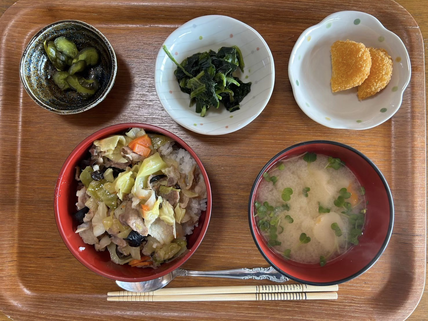 本日のお昼ごはん